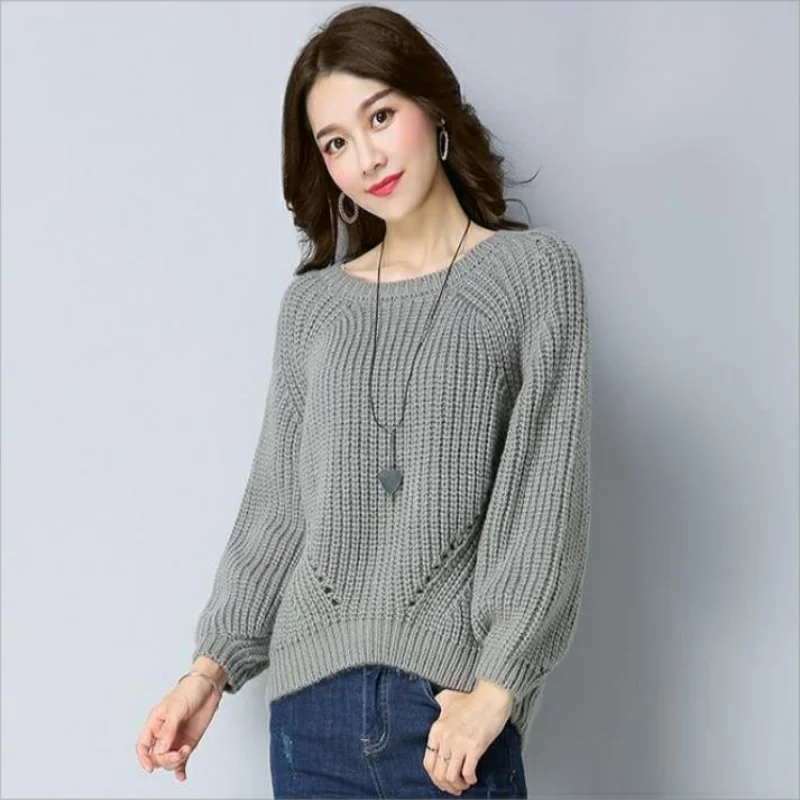 Vintage Versatile Round Neck Knit Sweater for Women 2024 Autumn Winter Retro Style Loose Pullover Sweater Female
Vintage Versatile Round Neck Knit Sweater for Women 2024 Autumn Winter Retro Style Loose Pullover Sweater Female
