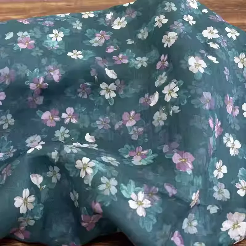 High end pure ramie printed fabric, used for summer shirts, dresses, and hand sewn fabrics
High end pure ramie printed fabric, used for summer shirts, dresses, and hand sewn fabrics