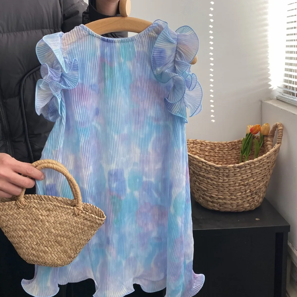 2025 Spring and Summer Girls Seaside Dress Korean Beach Children Smudged Princess Dress Baby Round Neck Sleeveless Long Dress
2025 Spring and Summer Girls Seaside Dress Korean Beach Children Smudged Princess Dress Baby Round Neck Sleeveless Long Dress