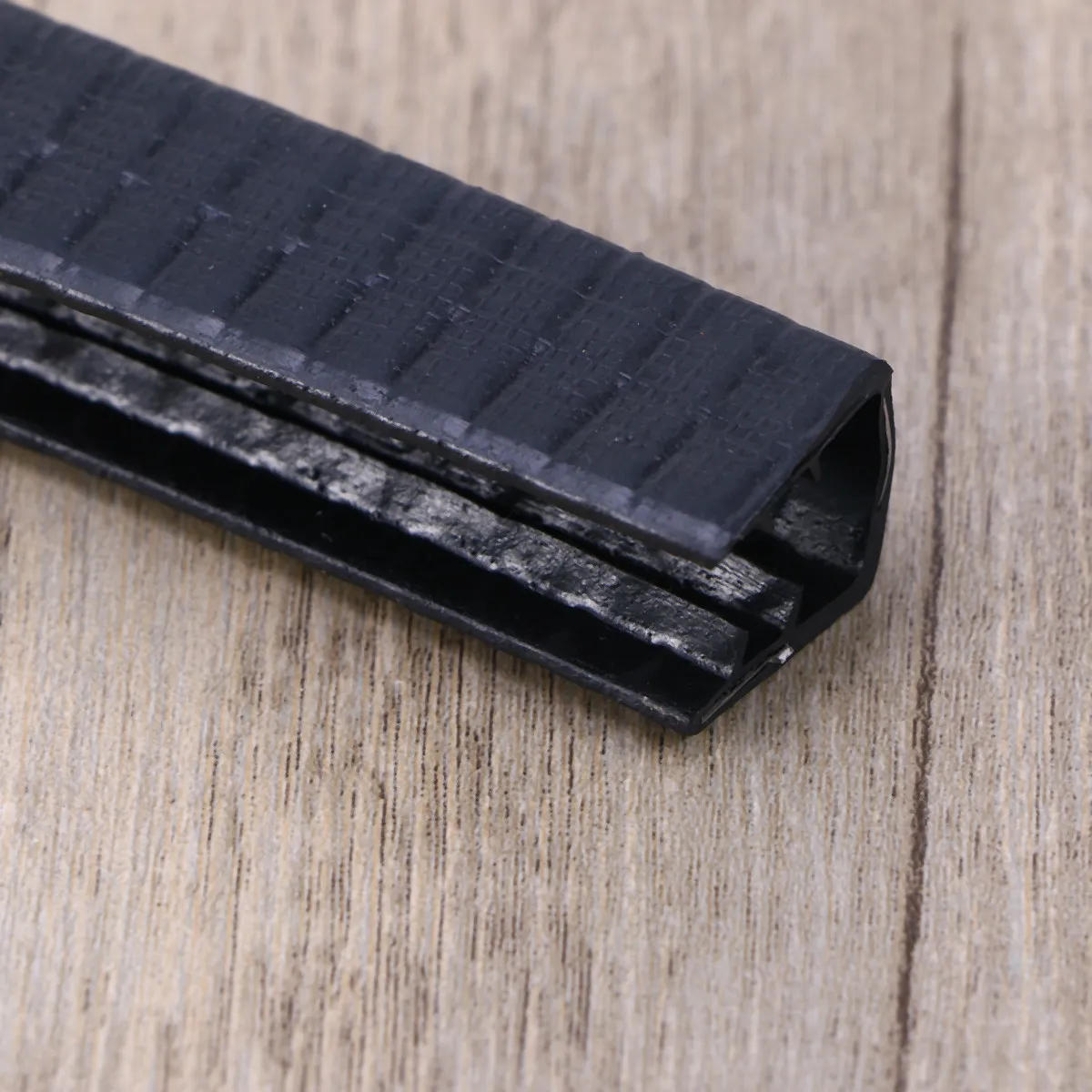 2Pcs 30Cm Rubber Edge Guards for Skateboard Deck Protection Longboard Corner Cover Wear Resistant Anti-Scratch Sealing Strip
2Pcs 30Cm Rubber Edge Guards for Skateboard Deck Protection Longboard Corner Cover Wear Resistant Anti-Scratch Sealing Strip