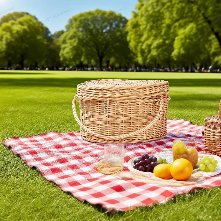 Handwoven Wicker Fruit Basket With Handle
Handwoven Wicker Fruit Basket With Handle