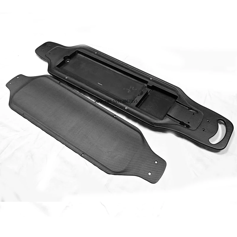 Custom Shape Carbon Fiber Skate Scratch Resistant Antiskid Offroad Skate Board
Custom Shape Carbon Fiber Skate Scratch Resistant Antiskid Offroad Skate Board