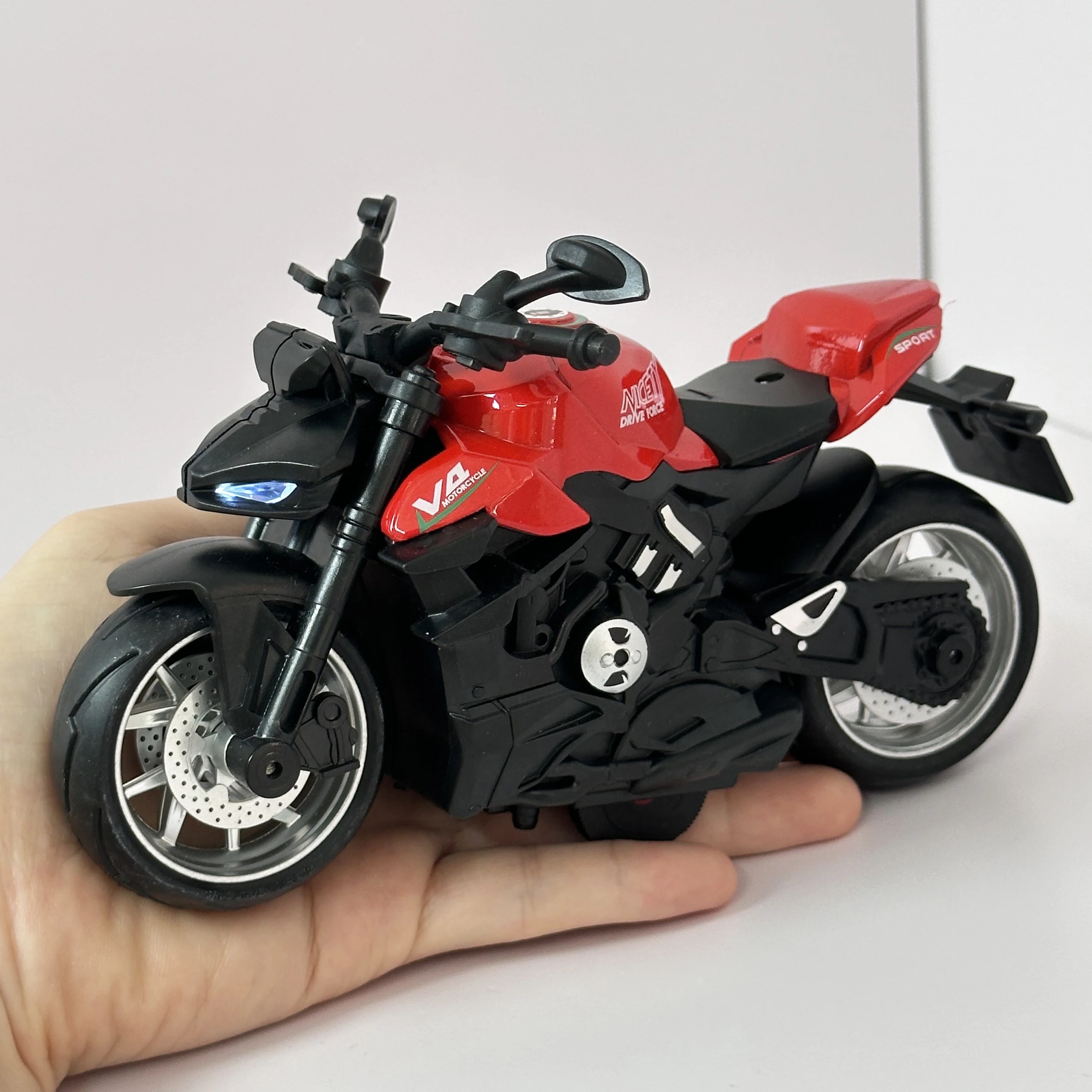 Имитация мотоцикла Ducati модель 1: 8 сплав литая мотоцикл изысканное мини украшение детские игрушки
Имитация мотоцикла Ducati модель 1: 8 сплав литая мотоцикл изысканное мини украшение детские игрушки