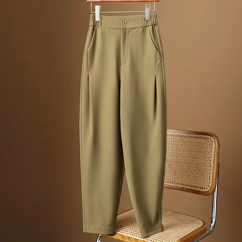 Spring and Autumn Women's Solid High Waist Slim Classic Halun Pants Elastic Button Folds Fashion Casual Commute Trousers 
Spring and Autumn Women's Solid High Waist Slim Classic Halun Pants Elastic Button Folds Fashion Casual Commute Trousers