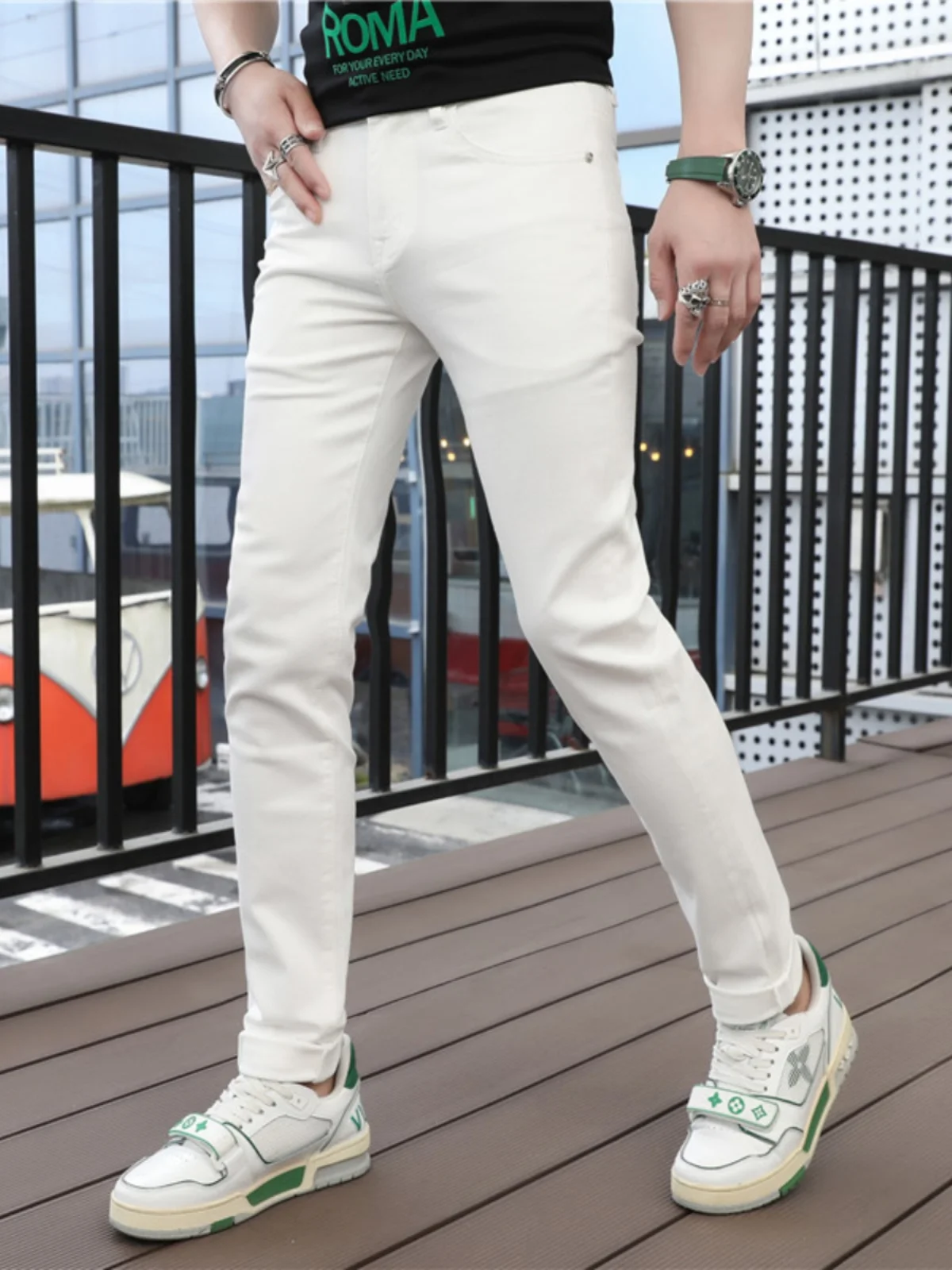 Hong Kong Trendy Brand High End Silk White Jeans Men Summer Thin Faionable Slim Fit Casual Pants Straight Leg Jeans
Hong Kong Trendy Brand High End Silk White Jeans Men Summer Thin Faionable Slim Fit Casual Pants Straight Leg Jeans