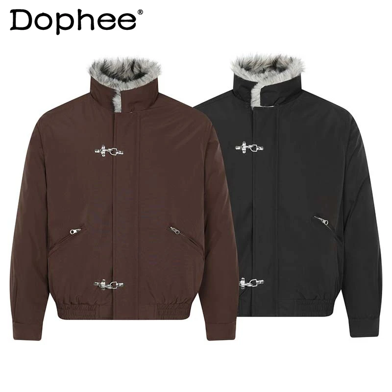 Men's 2025 Winter New Trendy Stand Collar Airplane Button Faux Fur Collar Design Parkas Men's High Street Thickened Warm Jackets
Men's 2025 Winter New Trendy Stand Collar Airplane Button Faux Fur Collar Design Parkas Men's High Street Thickened Warm Jackets