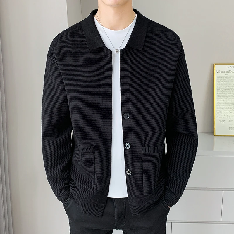 The new autumn men's fashion, cool and versatile, trendy casual lapel cardigan, fashionable knitted coat
The new autumn men's fashion, cool and versatile, trendy casual lapel cardigan, fashionable knitted coat
