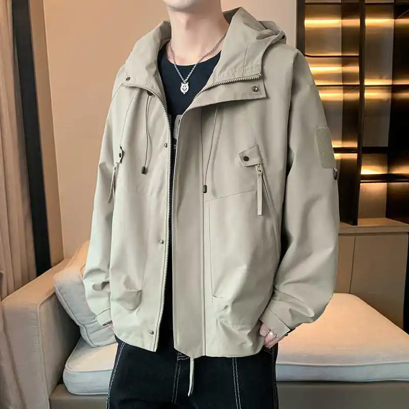 Мужской джинт для катания на лыжах, альпинизма, ветрозащитный, водонепроницаемый, весенне-осенний, новый, модный, из полиэфирного волокна, украшение на молнии
Мужской джинт для катания на лыжах, альпинизма, ветрозащитный, водонепроницаемый, весенне-осенний, новый, модный, из полиэфирного волокна, украшение на молнии