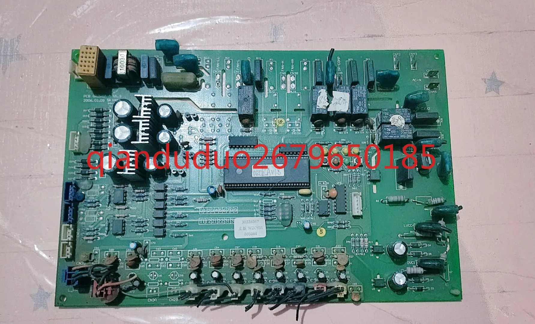 Applicable to Gree air conditioner 30226067 main board WZC631 computer board GRZC3-A1 control circuit board
Applicable to Gree air conditioner 30226067 main board WZC631 computer board GRZC3-A1 control circuit board
