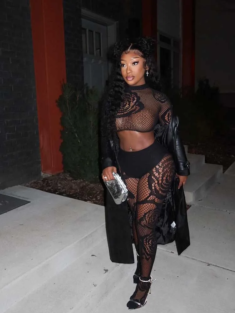 Женский пижамный комплект из двух предметов, сетчатая клубная одежда, ажурный топ с длинными рукавами и брюки, сексуальное нижнее белье, наряд
Женский пижамный комплект из двух предметов, сетчатая клубная одежда, ажурный топ с длинными рукавами и брюки, сексуальное нижнее белье, наряд