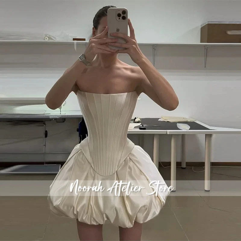 Modern Ivory Short Wedding Dresses A-Line Corset Mini Bridal Gowns Sleeveless 2026 Formal After Party Gowns Customized
Modern Ivory Short Wedding Dresses A-Line Corset Mini Bridal Gowns Sleeveless 2026 Formal After Party Gowns Customized