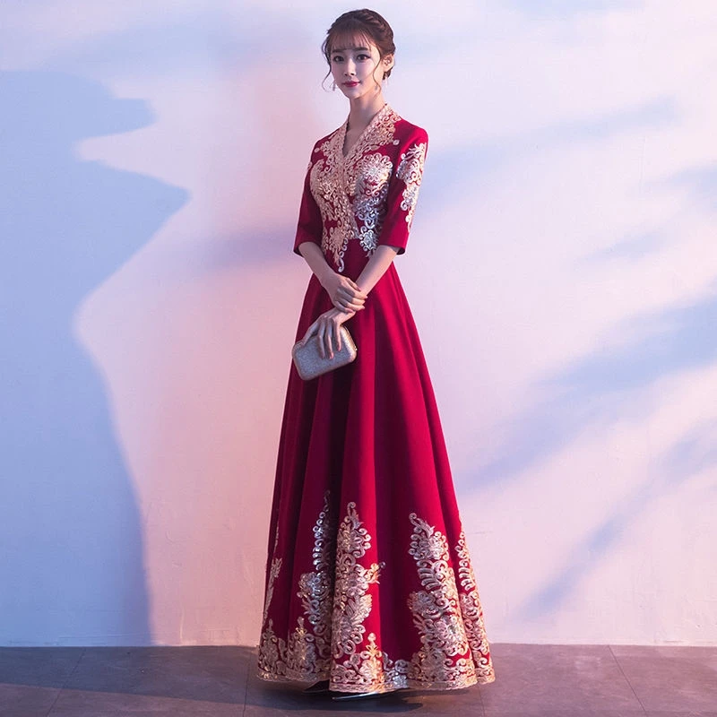 Элегантное красное вечернее платье в китайском стиле для свадебной церемонии, стройнящее, подходит для различных мероприятий
Элегантное красное вечернее платье в китайском стиле для свадебной церемонии, стройнящее, подходит для различных мероприятий