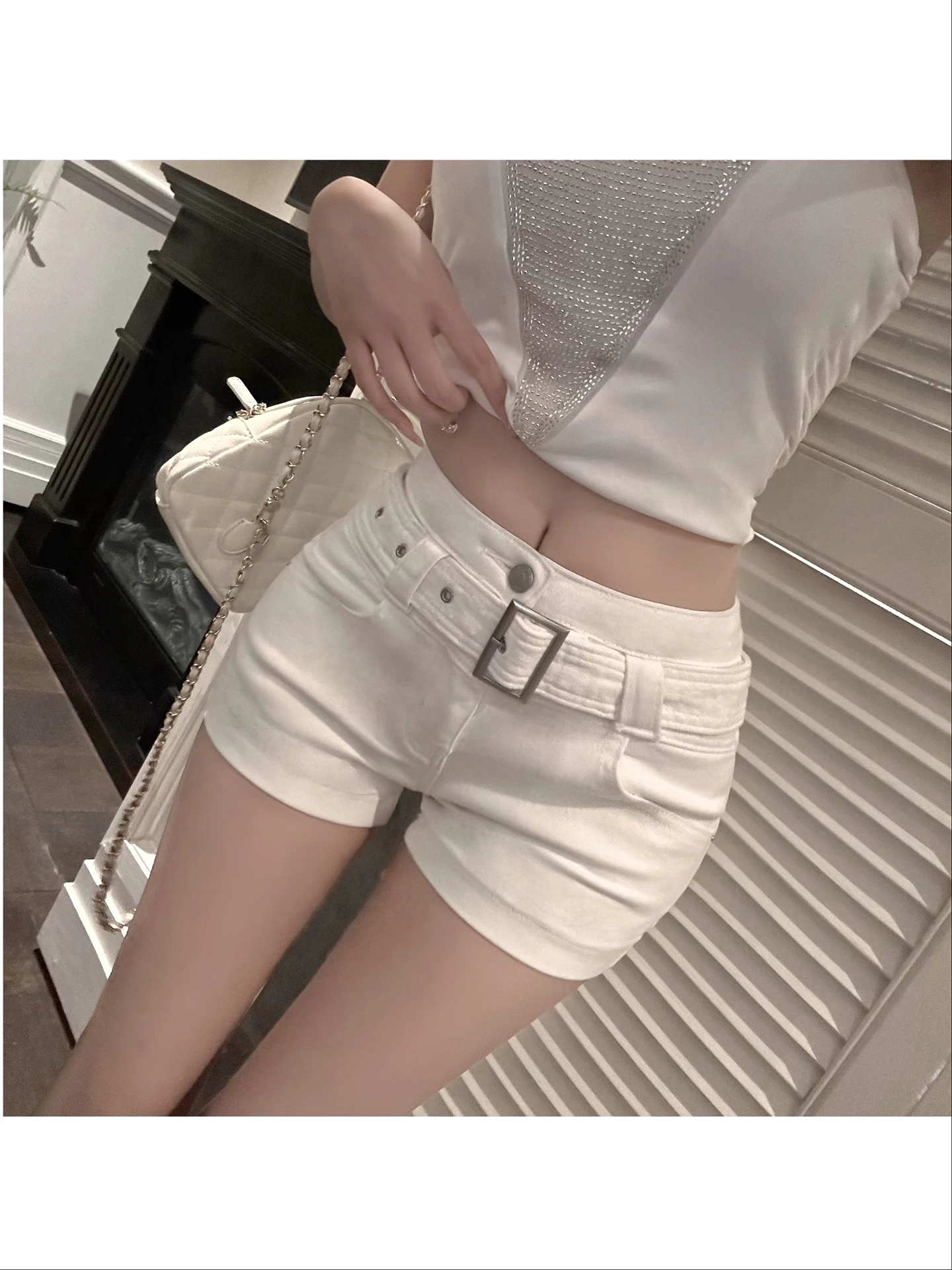 Luna High Waist Slim Fit Denim orts Belted New Arrival Spicy Girl White orts Women's Jeans Spring Summer Ladies Faion
Luna High Waist Slim Fit Denim orts Belted New Arrival Spicy Girl White orts Women's Jeans Spring Summer Ladies Faion