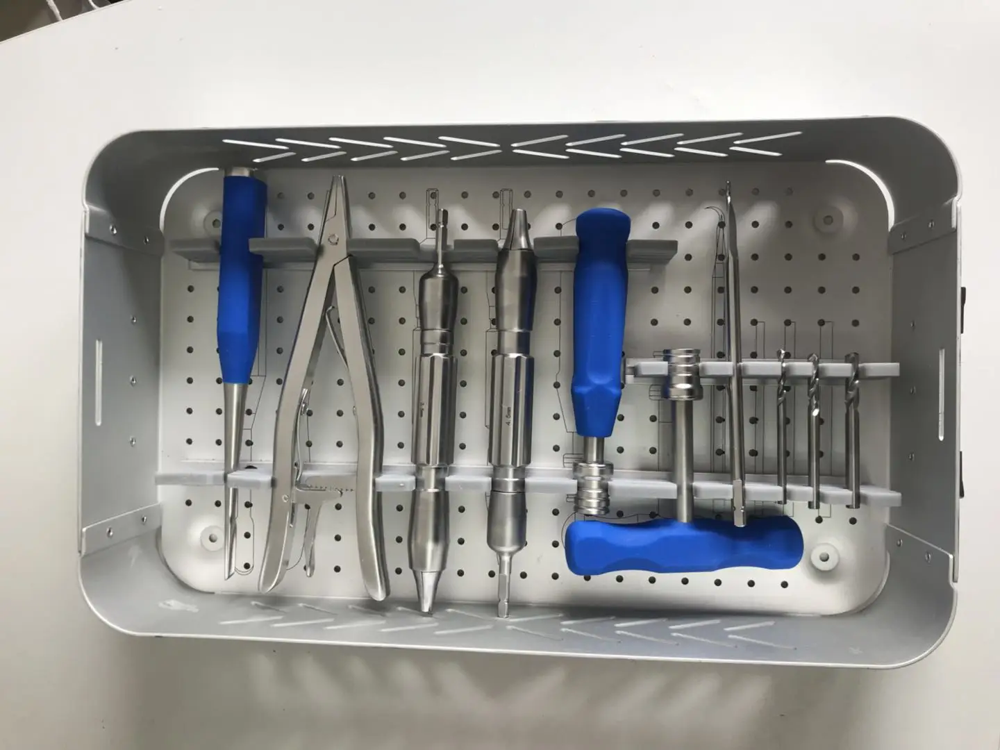 veterinary screw removal screwdriver bone extractor set accessories Orthopedic instrument sterilisation tray pet
veterinary screw removal screwdriver bone extractor set accessories Orthopedic instrument sterilisation tray pet