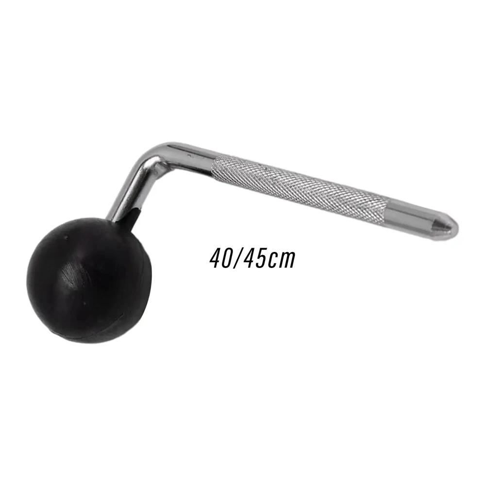 Регулируемый держатель барабана с L-образным стержнем и шариком обеспечивает безопасное размещение и быструю регулировку для барабанщиков.
Регулируемый держатель барабана с L-образным стержнем и шариком обеспечивает безопасное размещение и быструю регулировку для барабанщиков.