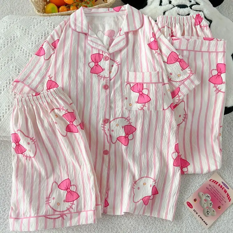 Комплект пижам Sanrio Hello Kitty: милые хлопковые пижамы с коротким рукавом для женщин, повседневная домашняя одежда, модные полосатые брюки для сна
Комплект пижам Sanrio Hello Kitty: милые хлопковые пижамы с коротким рукавом для женщин, повседневная домашняя одежда, модные полосатые брюки для сна