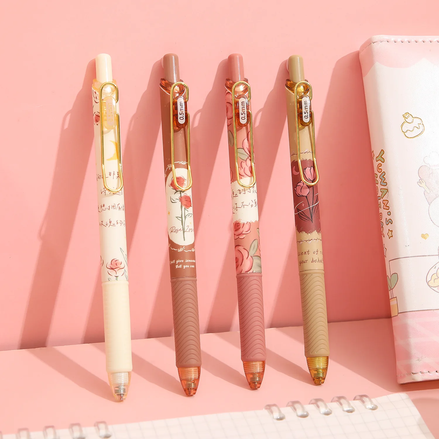 4pcs Rose and Poem Gel Pens Set Retro Flower Design 0.5mm Ballpoint Black Color Ink for Writing Office School A7205
4pcs Rose and Poem Gel Pens Set Retro Flower Design 0.5mm Ballpoint Black Color Ink for Writing Office School A7205
