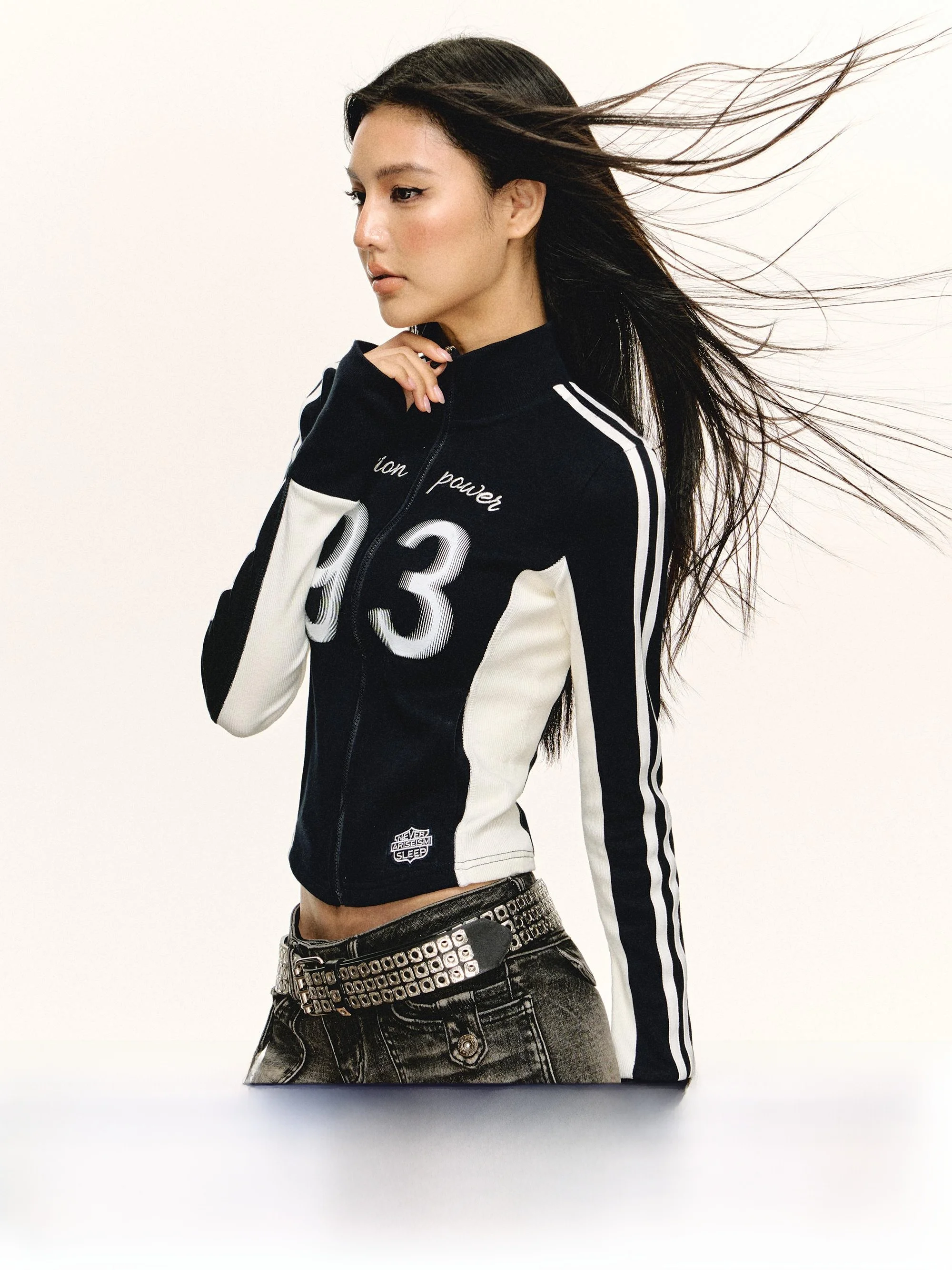 Женское пальто Ariseism в американском стиле ретро, облегающее пальто с воротником-стойкой, уличная мода, хлопок, полиэстер, застежка-молния
Женское пальто Ariseism в американском стиле ретро, облегающее пальто с воротником-стойкой, уличная мода, хлопок, полиэстер, застежка-молния