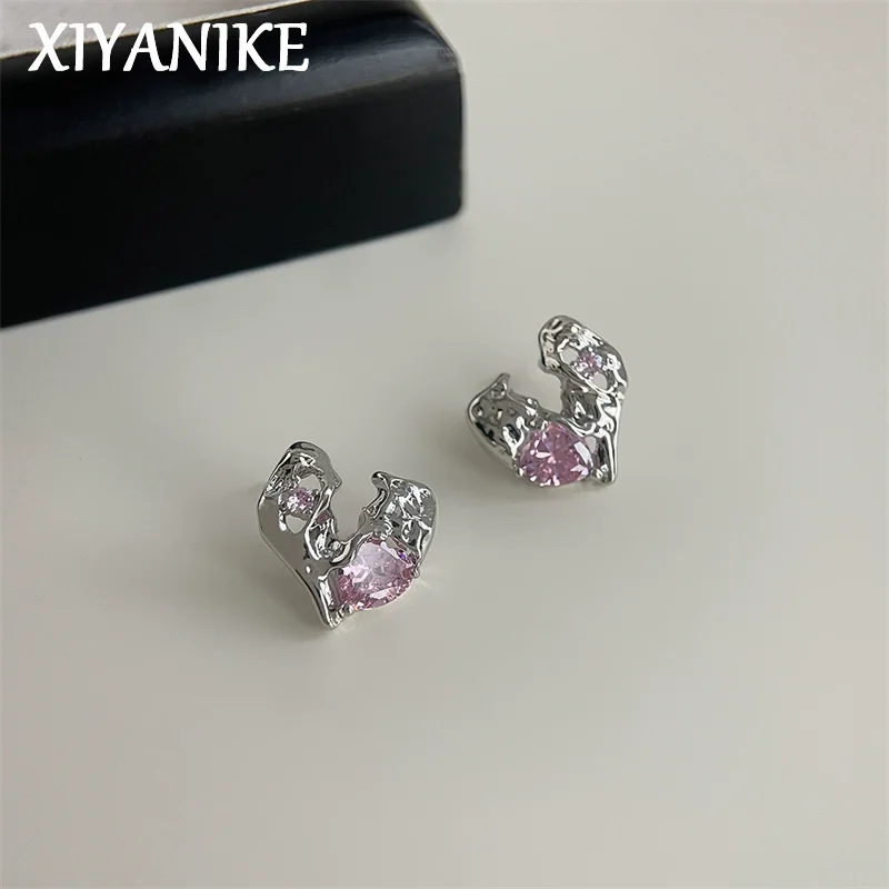 XIYANIKE Sweet Irregular Heart Zircon Stud Piercing Earrings For Women Girl Fashion New Jewelry Accessories Gift Party Daily
XIYANIKE Sweet Irregular Heart Zircon Stud Piercing Earrings For Women Girl Fashion New Jewelry Accessories Gift Party Daily
