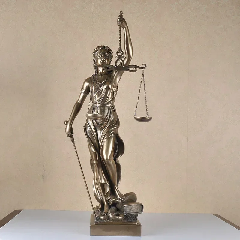 Nordic Vintage Goddess of Justice Statue Fair Angel Figure Retro Justice Scale Decoration Home Decoration Accessories Artwork
Nordic Vintage Goddess of Justice Statue Fair Angel Figure Retro Justice Scale Decoration Home Decoration Accessories Artwork