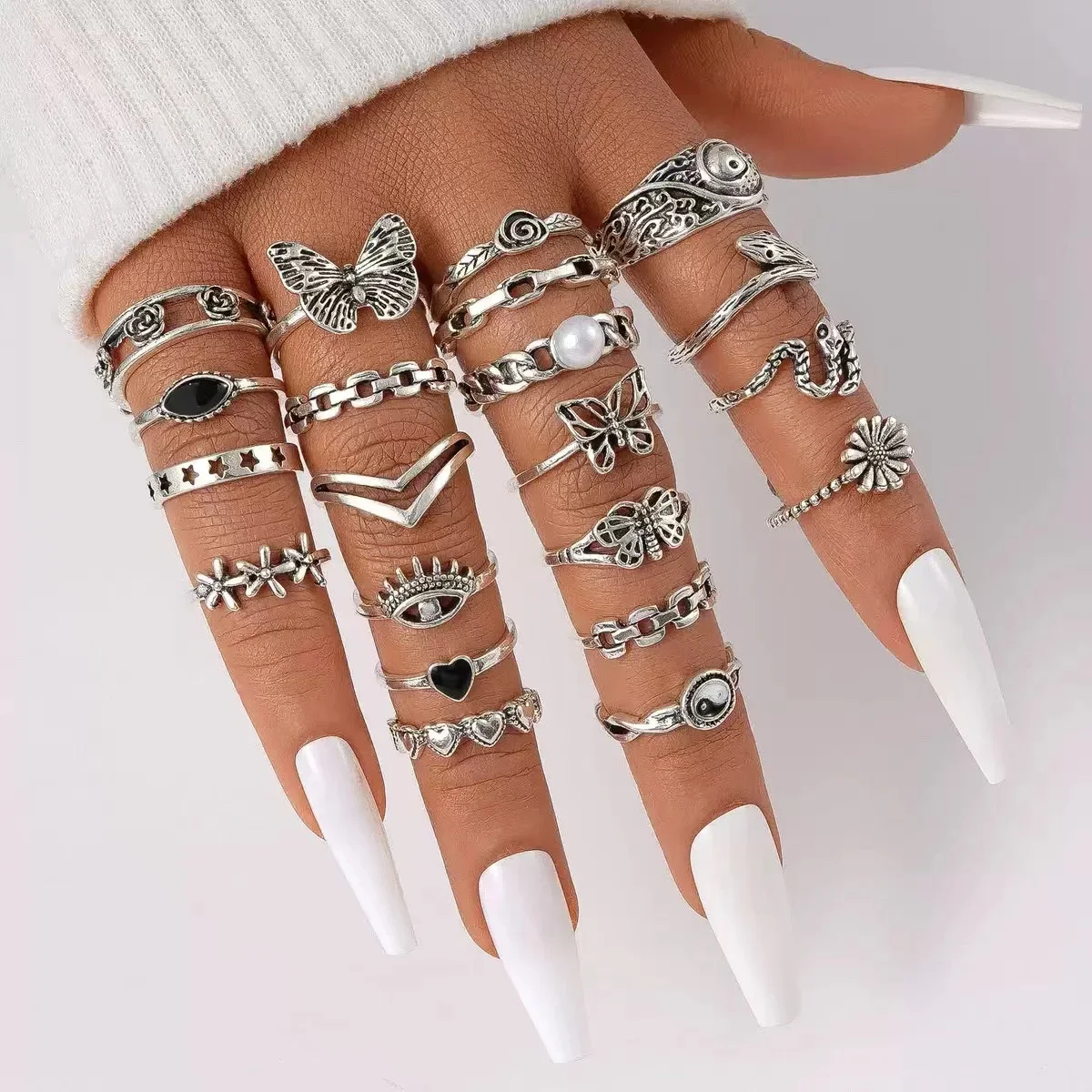 21PCS Cross-border New Punk-Style Butterfly Heart And Tai Chi design Multi-Element Snake Ring SSuits For Men And Women
21PCS Cross-border New Punk-Style Butterfly Heart And Tai Chi design Multi-Element Snake Ring SSuits For Men And Women