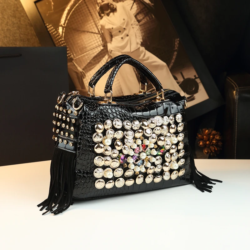 Fashionable Large Capacity Crocodile Pattern Leather Handbag Single Shoulder Pillow Bag Stylish British Style Women's Bag
Fashionable Large Capacity Crocodile Pattern Leather Handbag Single Shoulder Pillow Bag Stylish British Style Women's Bag