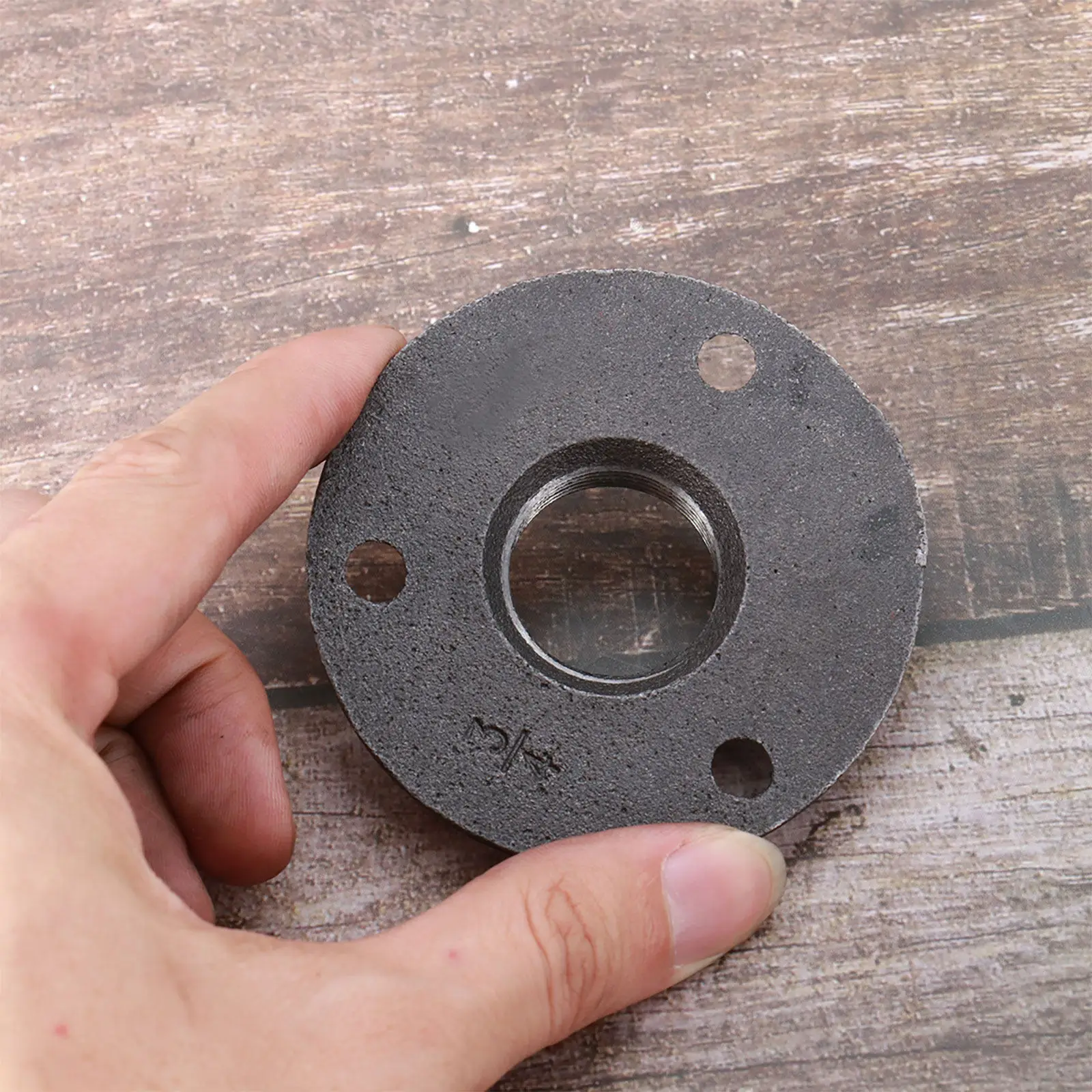 10pcs 25Mm Threaded Floor Flange Malleable Iron Fittings For Industrial Furniture Wall Mounted 3/4 Inch 3Holes Rustproof
10pcs 25Mm Threaded Floor Flange Malleable Iron Fittings For Industrial Furniture Wall Mounted 3/4 Inch 3Holes Rustproof