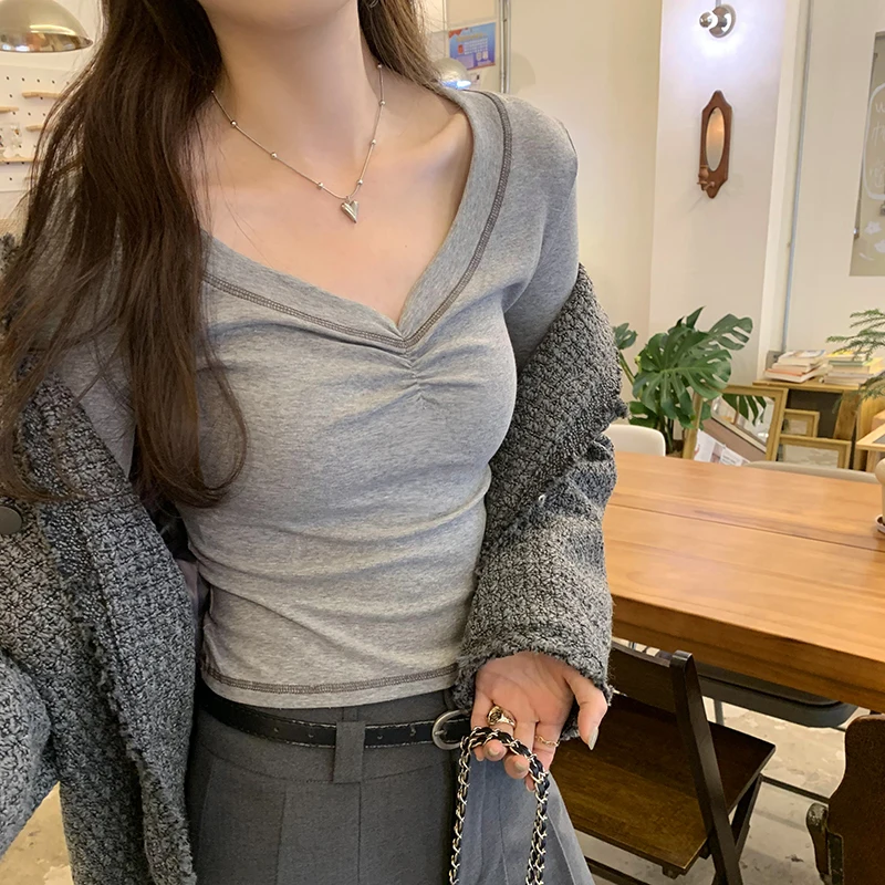 Spring Folds New Short Sleeve T-Shirt Women Solid Simple Casual Soft All-Match Hot Basic Tops Tees Summer Fashion 2025
Spring Folds New Short Sleeve T-Shirt Women Solid Simple Casual Soft All-Match Hot Basic Tops Tees Summer Fashion 2025