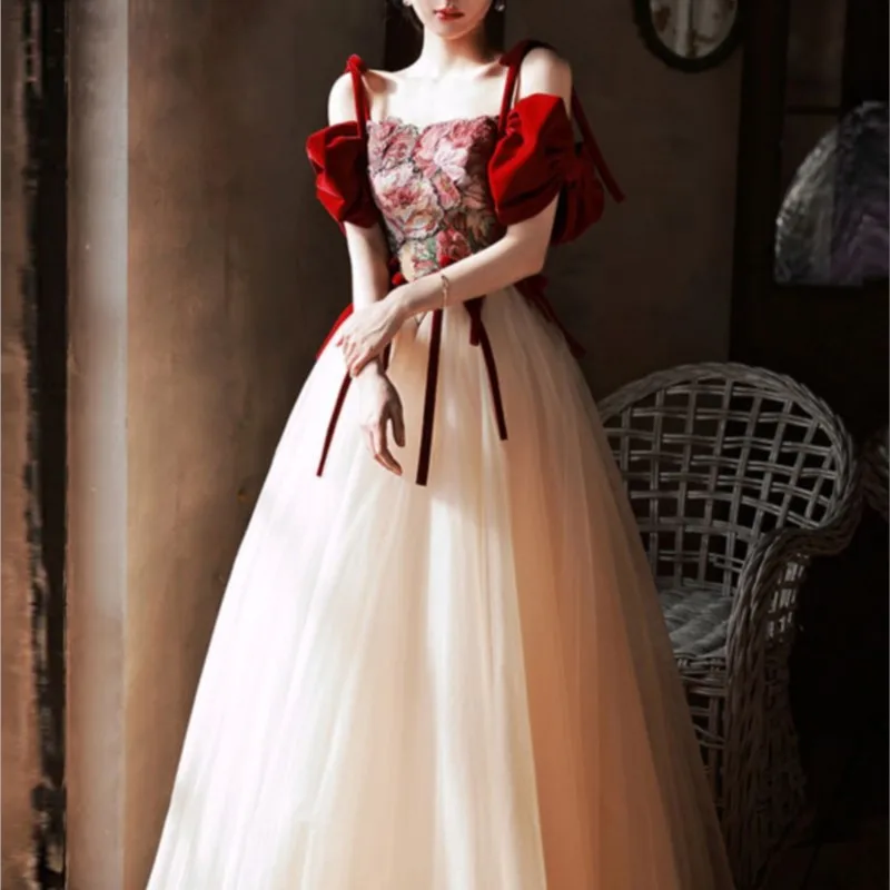 Sling Female Birthday Banquet Host Light Luxury Clothing Engagement Dress
Sling Female Birthday Banquet Host Light Luxury Clothing Engagement Dress