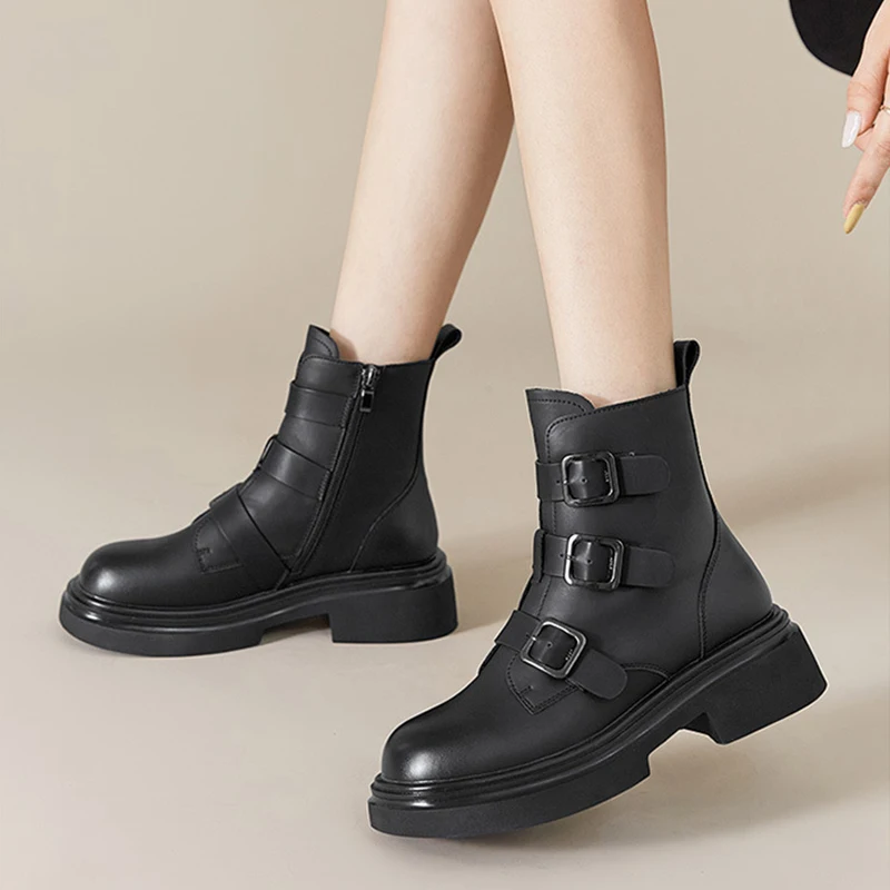 2023 Women's Leather Ankle Boots Fashion Buckle Female Ankle Boots Autumn Shoes Rubber Sole Women Autumn Boot Non-Slip Shoes
2023 Women's Leather Ankle Boots Fashion Buckle Female Ankle Boots Autumn Shoes Rubber Sole Women Autumn Boot Non-Slip Shoes
