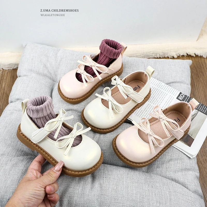 Spring Autumn Children Princess Shoes Fashion Sweet Bowknot Girls' Flat Shoes Lolita Kids Causal Princess Party Leather Shoes
Spring Autumn Children Princess Shoes Fashion Sweet Bowknot Girls' Flat Shoes Lolita Kids Causal Princess Party Leather Shoes