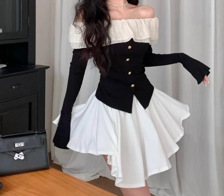 Solid Color One Neck Off Shoulder Long Sleeved Women's T-Shirt for Early Spring Fashion, Slim Fit Short, Button Slit Pleated Top
Solid Color One Neck Off Shoulder Long Sleeved Women's T-Shirt for Early Spring Fashion, Slim Fit Short, Button Slit Pleated Top
