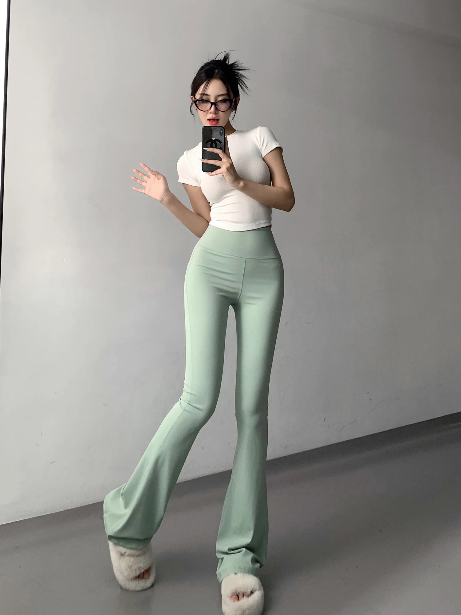 High Waist Bell Bottom Yoga Pants Women's Fitness Sports Casual Pants Spring New Style Slimming Butt Enhancing Base Layer
High Waist Bell Bottom Yoga Pants Women's Fitness Sports Casual Pants Spring New Style Slimming Butt Enhancing Base Layer