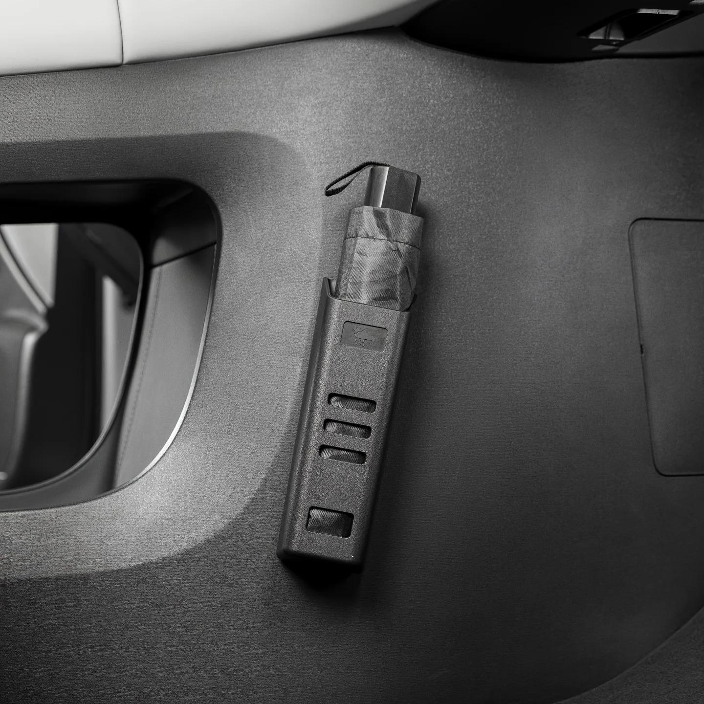 Car Boot Umbrella Holder Vehicle Umbrella Storage Bucket In-Car Storage Box Door-Mounted Household Storage Rack Universal Fit
Car Boot Umbrella Holder Vehicle Umbrella Storage Bucket In-Car Storage Box Door-Mounted Household Storage Rack Universal Fit