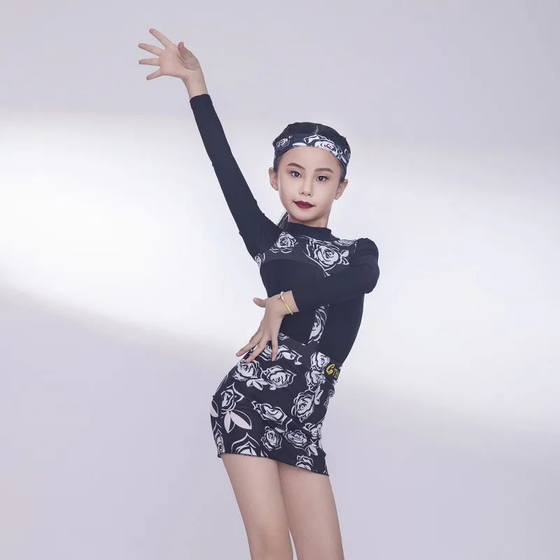 2024 New Latin Dance Dress Girls' Practice Dress Children's Competition Regulations Table Performance Dance Set 댄스복
2024 New Latin Dance Dress Girls' Practice Dress Children's Competition Regulations Table Performance Dance Set 댄스복