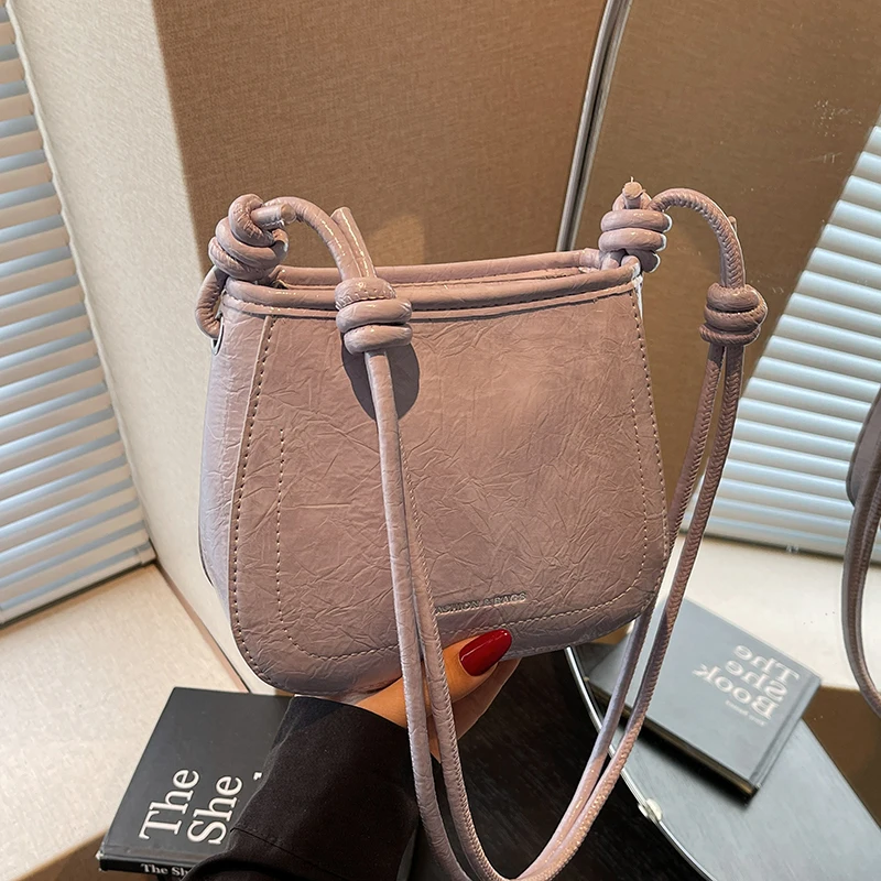 Women Mini Square Phone Purse 2025 Spring Summer High-grade One Shoulder Bags Lightweight Versatile Crossbody Bag
Women Mini Square Phone Purse 2025 Spring Summer High-grade One Shoulder Bags Lightweight Versatile Crossbody Bag