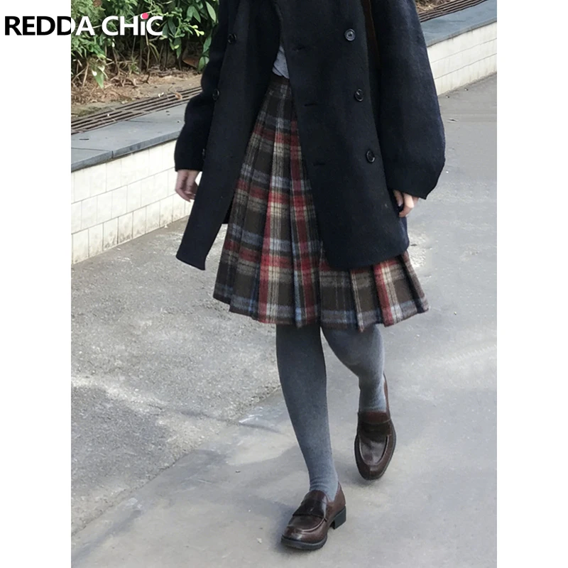ReddaChic Vintage Women JK Uniform Skirt Tartan Plaid Tweed Knee Long Casual High Rise Flowy A-line Pleated Skirt School Outfits
ReddaChic Vintage Women JK Uniform Skirt Tartan Plaid Tweed Knee Long Casual High Rise Flowy A-line Pleated Skirt School Outfits