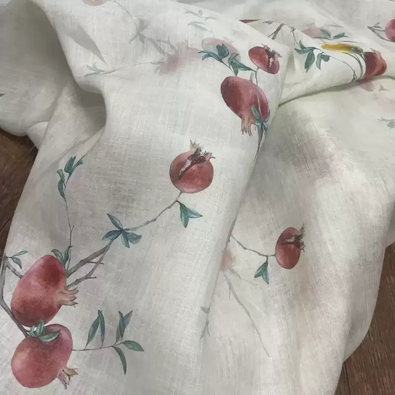 100% white printed ramie fabric is used for making shirts, dresses, and DIY sewing fabrics
100% white printed ramie fabric is used for making shirts, dresses, and DIY sewing fabrics