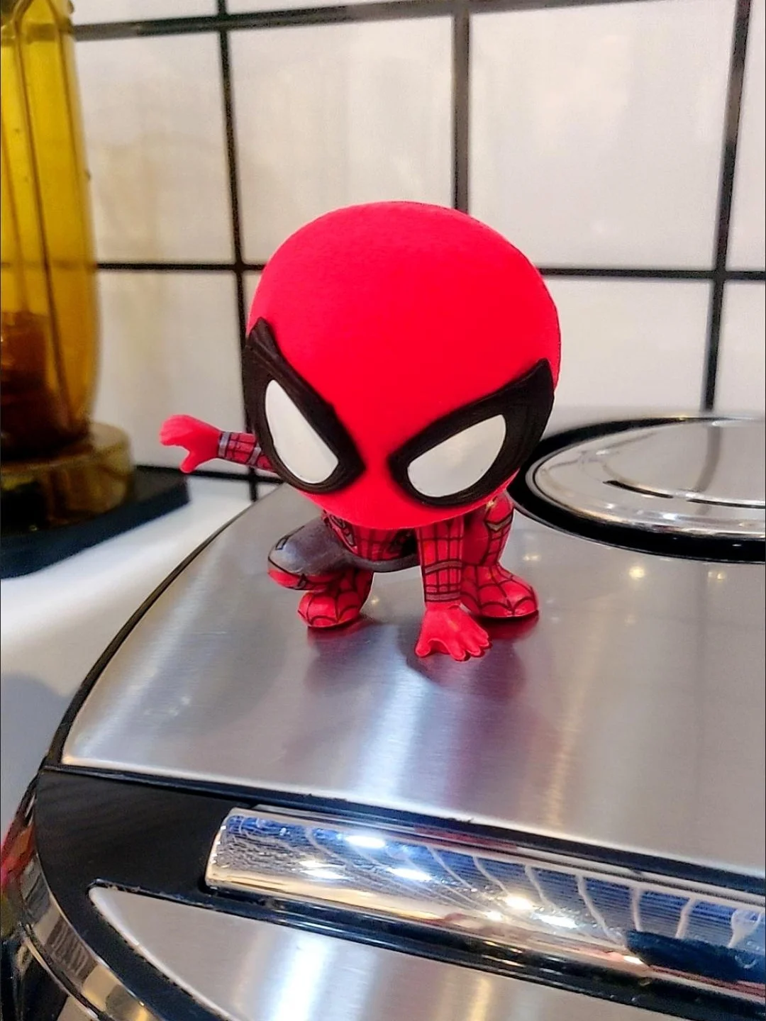 Magnetic Spider Man Doll 8Cm Car Ornament Model Desktop Decoration with Strong Magnetic Attraction On The Feet Static High End
Magnetic Spider Man Doll 8Cm Car Ornament Model Desktop Decoration with Strong Magnetic Attraction On The Feet Static High End