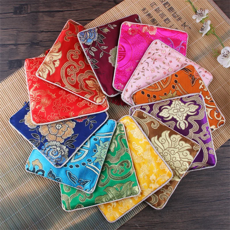 50pcs Wholesale Chinese Silk Cotton Zipper Bag Brocade Fabric Small Gift Jewelry Package Storage Pocket Reusable Pouches
50pcs Wholesale Chinese Silk Cotton Zipper Bag Brocade Fabric Small Gift Jewelry Package Storage Pocket Reusable Pouches