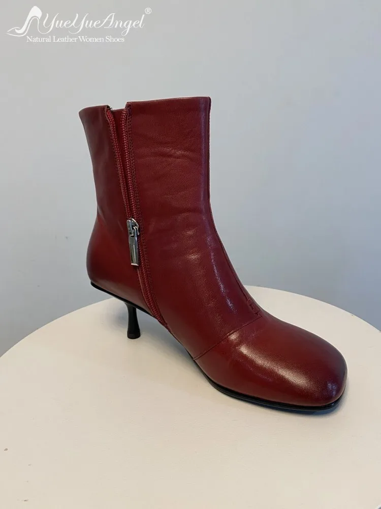 Модные женские ботильоны ручной работы на молнии из коровьей кожи с круглым носком, мягкая кожа, офисная женская дизайнерская удобная обувь
Модные женские ботильоны ручной работы на молнии из коровьей кожи с круглым носком, мягкая кожа, офисная женская дизайнерская удобная обувь