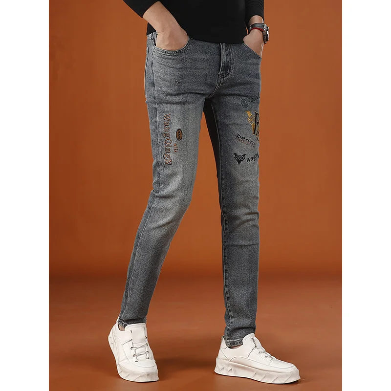 Light Luxury Embroidered Pants Men 2025 Autumn New Style Trendy Fashion Stretch Small Foot Casual Jeans
Light Luxury Embroidered Pants Men 2025 Autumn New Style Trendy Fashion Stretch Small Foot Casual Jeans