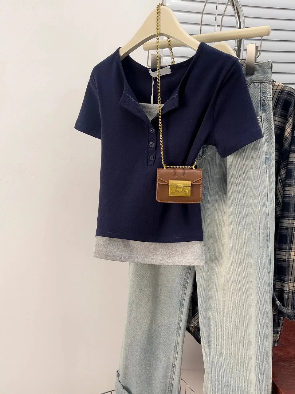 95 Cotton Short Sleeve T-Shirt Henry Collar Women's Summer New Style Big Size Versatile Color Shoulder Level Top
95 Cotton Short Sleeve T-Shirt Henry Collar Women's Summer New Style Big Size Versatile Color Shoulder Level Top