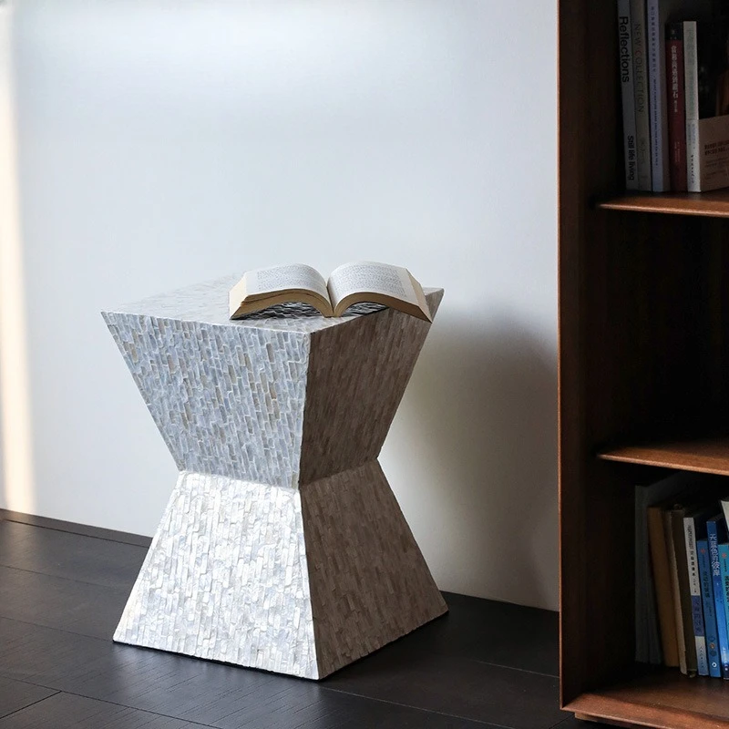 Creative imported handmade shell edge few Nordic home high-end sofa next to cabinet balcony coffee table sitting pier corner few
Creative imported handmade shell edge few Nordic home high-end sofa next to cabinet balcony coffee table sitting pier corner few