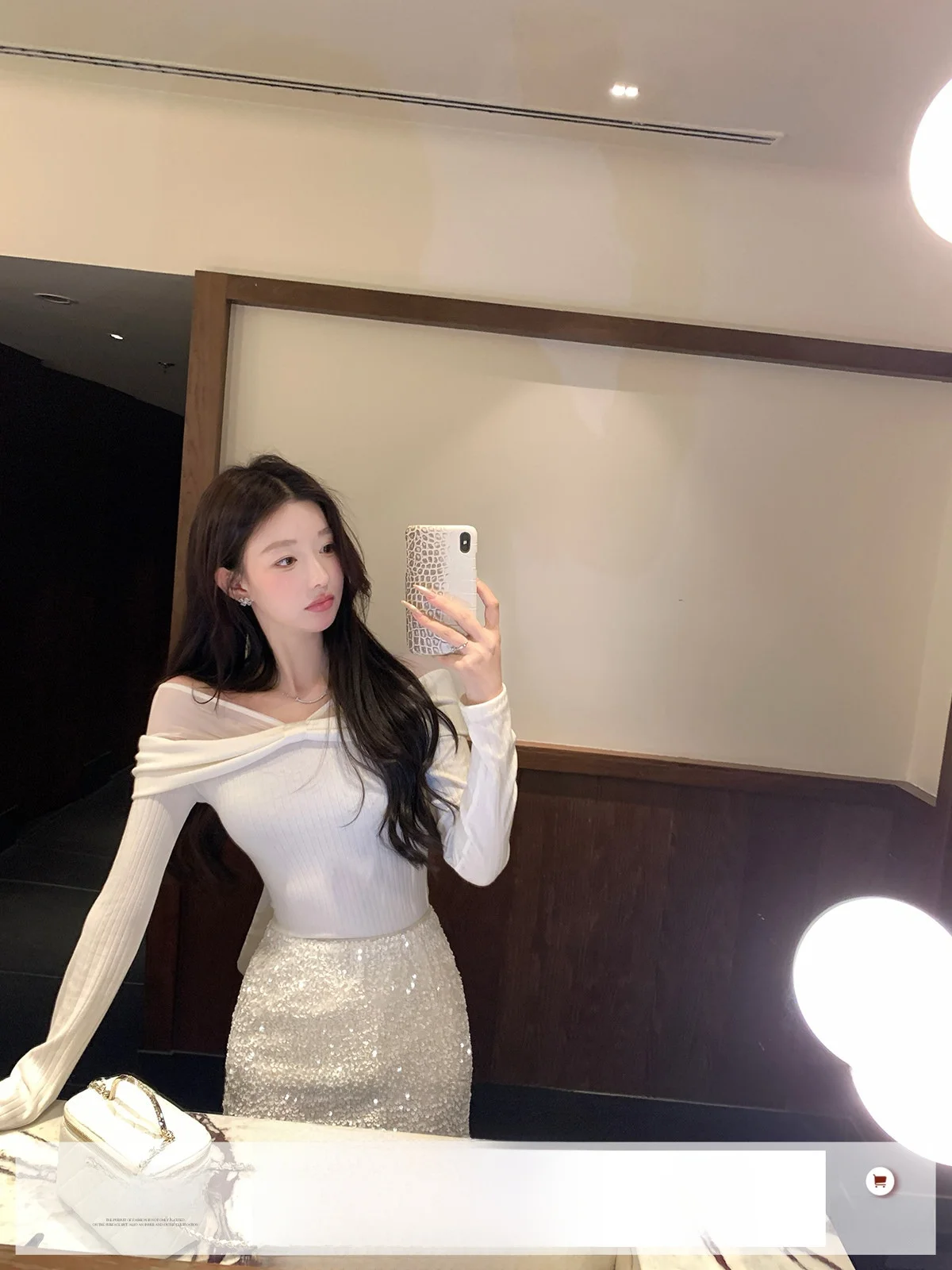 YOLI Romantic Soliloquy Blouse Women's Knitted Patchwork Mesh Shoulder Bared Slimming Top Pure Desire Winter Fashion
YOLI Romantic Soliloquy Blouse Women's Knitted Patchwork Mesh Shoulder Bared Slimming Top Pure Desire Winter Fashion