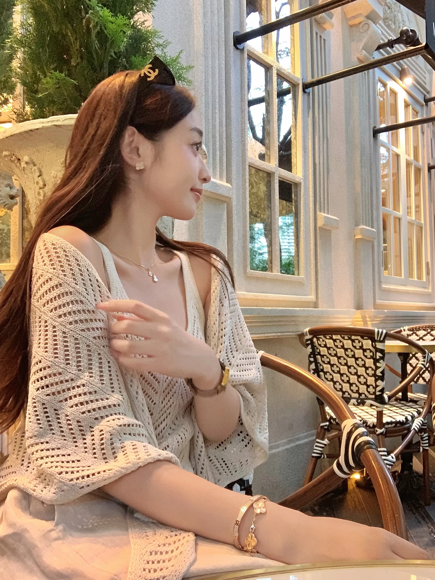 Женский летний комплект Cchen: вязаный жилет и длинные рукава, повседневный стиль, модный дизайн, двухсоставный костюм
Женский летний комплект Cchen: вязаный жилет и длинные рукава, повседневный стиль, модный дизайн, двухсоставный костюм