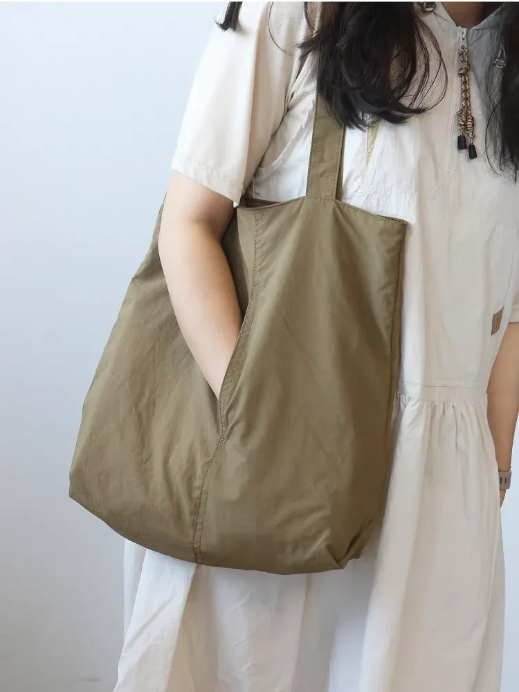 Casual Style Ultra Light Large Capacity Nylon Cloth Shoulder Tote Bags 2025 New Shopping Bag
Casual Style Ultra Light Large Capacity Nylon Cloth Shoulder Tote Bags 2025 New Shopping Bag