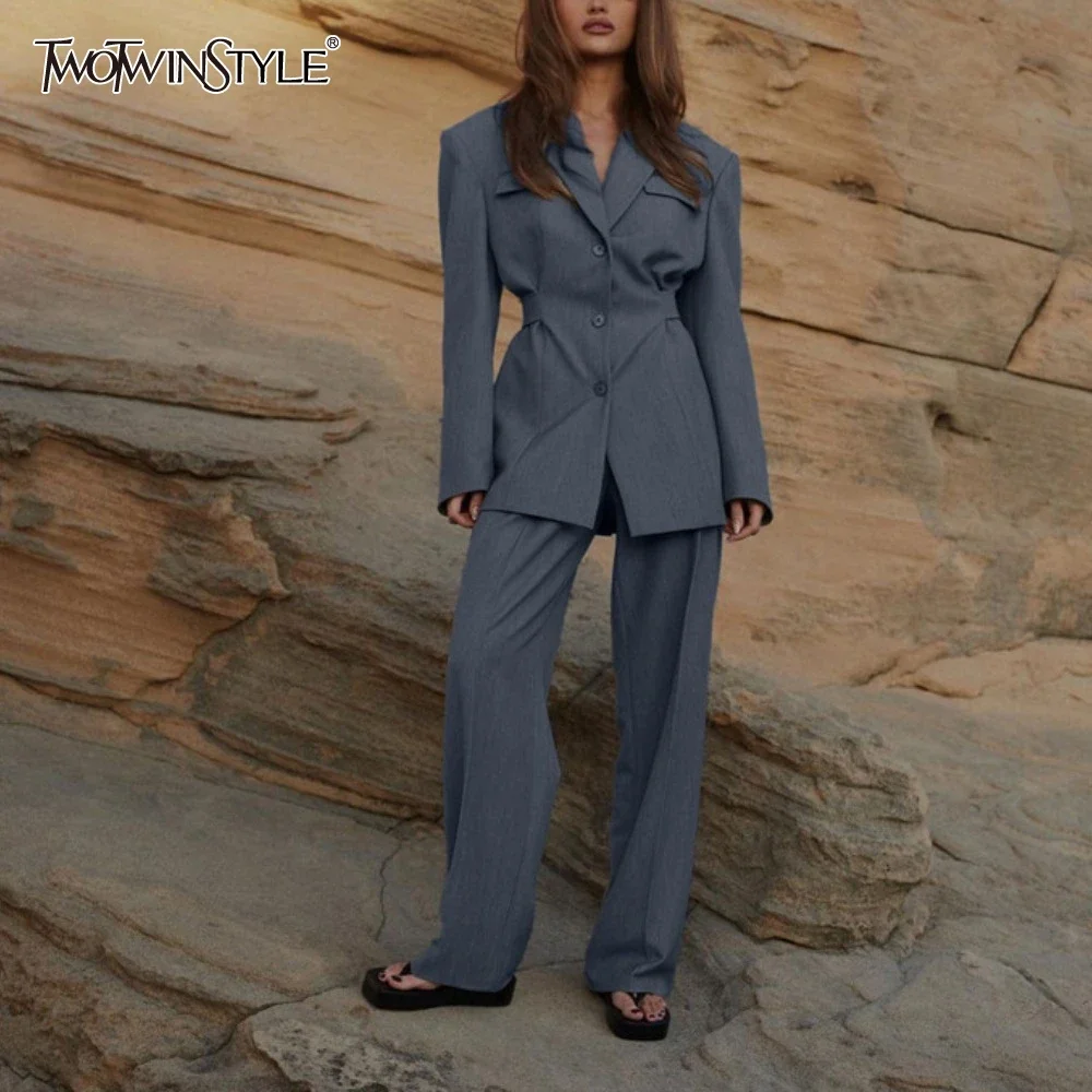 TWOTWINSTYLE Solid Two Piece Set for Women Lapel Long Sleeve Spliced Button Coat High Waist Pants Female Fashion Style
TWOTWINSTYLE Solid Two Piece Set for Women Lapel Long Sleeve Spliced Button Coat High Waist Pants Female Fashion Style