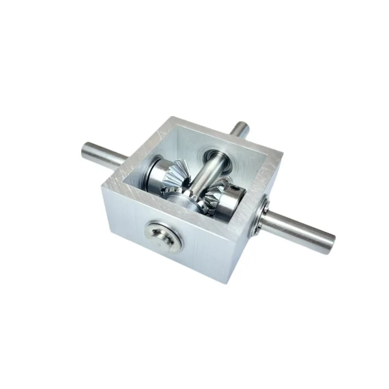 Bevel gear right-angle commutator, one in and two out, forward and reverse gearbox 1 to 1, rotary gear double out shaft
Bevel gear right-angle commutator, one in and two out, forward and reverse gearbox 1 to 1, rotary gear double out shaft
