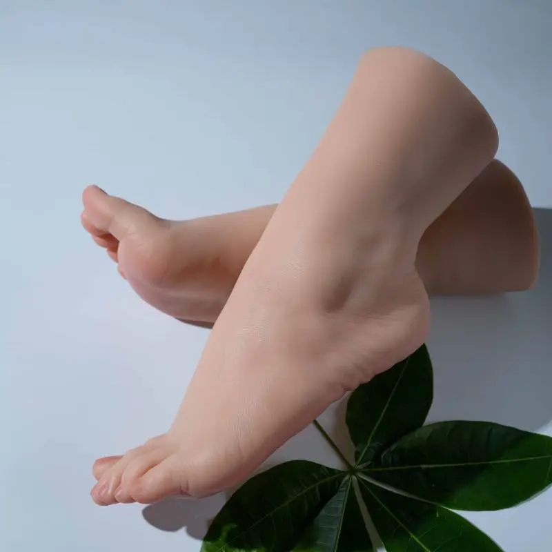Realistic Female Silicone Foot Model High Simulation Mannequin Fat Feet Fetish for Footjob Shoes Sock Display
Realistic Female Silicone Foot Model High Simulation Mannequin Fat Feet Fetish for Footjob Shoes Sock Display